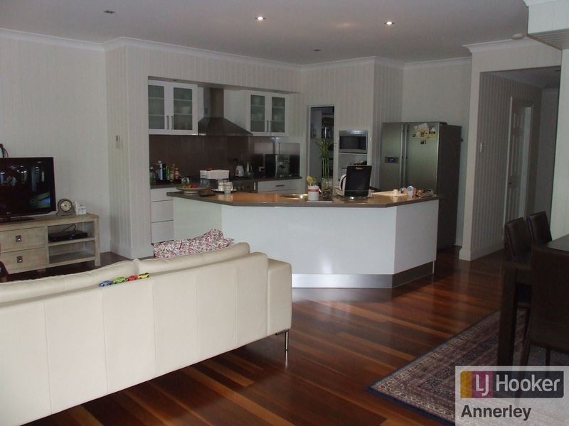 66 Fairfield Road, Fairfield QLD 4103