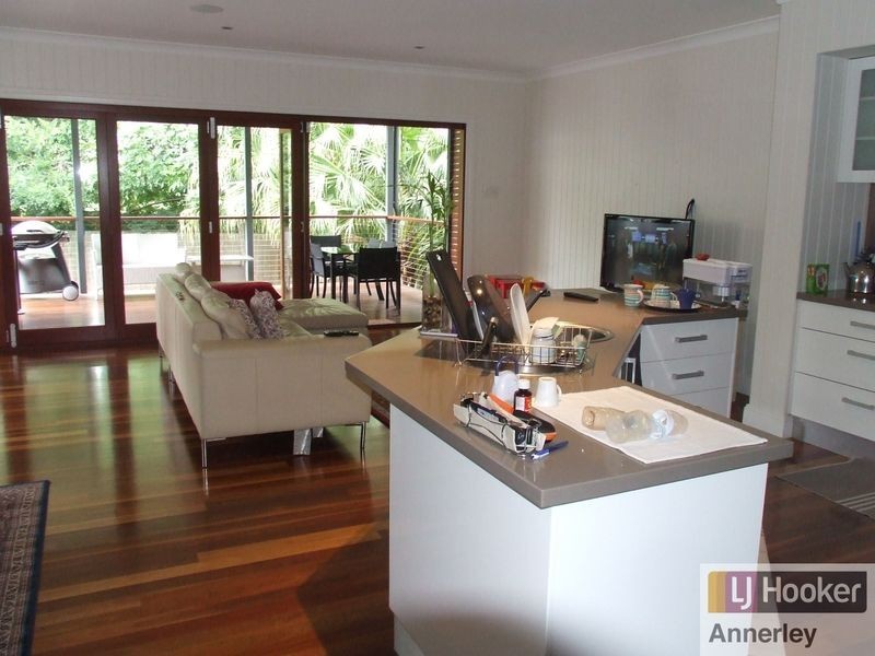 66 Fairfield Road, Fairfield QLD 4103