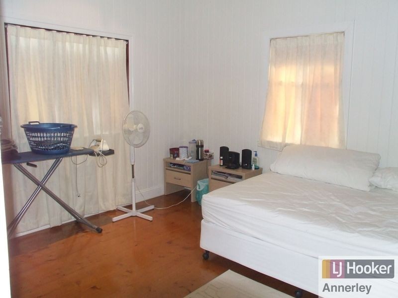 66 Fairfield Road, Fairfield QLD 4103