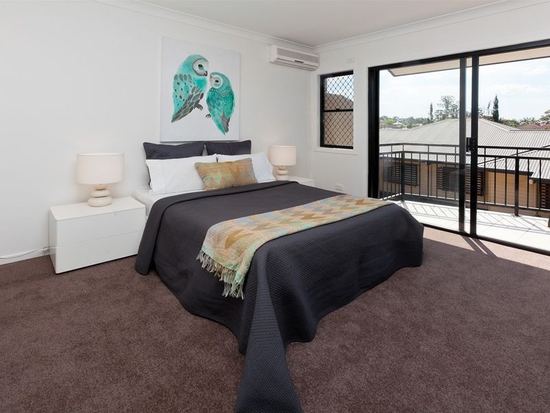 4/12 Simon Street, Yeronga QLD 4104