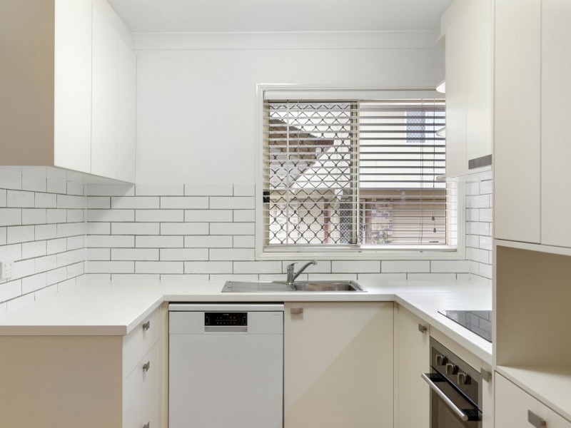 4/102 Chaucer Street, Moorooka QLD 4105