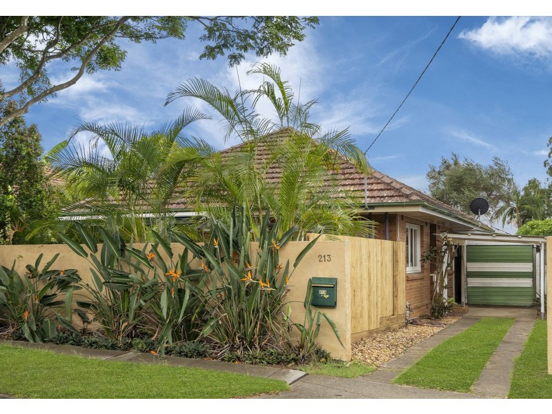 213 Hyde Road, Yeronga QLD 4104