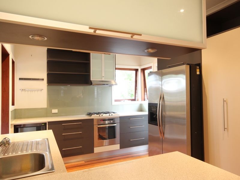 6 Ormuz Road, Yeronga QLD 4104