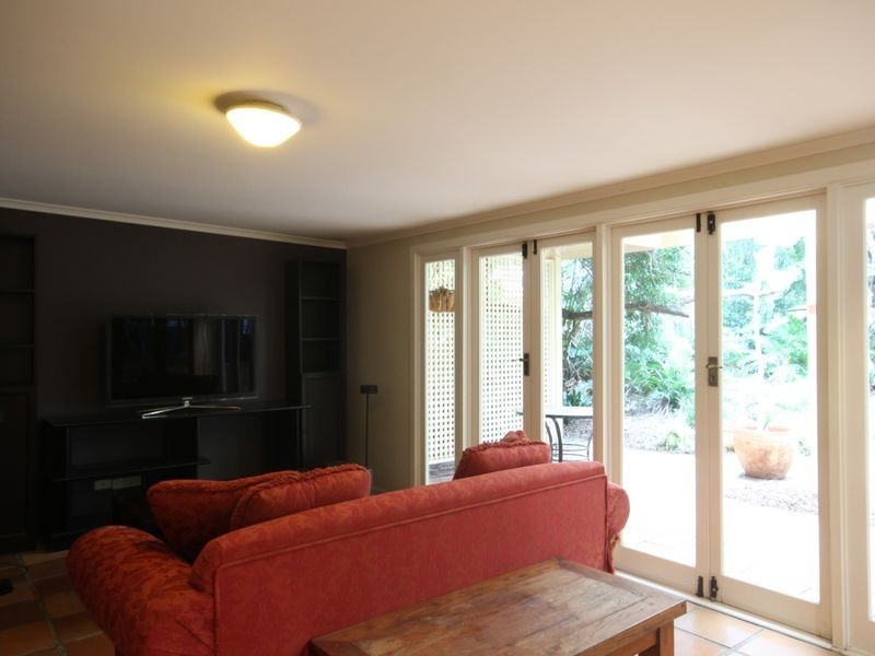 6 Ormuz Road, Yeronga QLD 4104