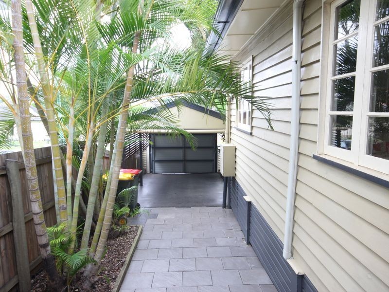 6 Ormuz Road, Yeronga QLD 4104