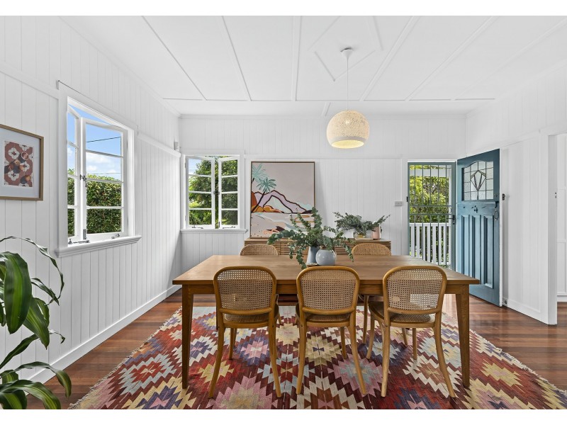 4 Orcades Road, Yeronga QLD 4104