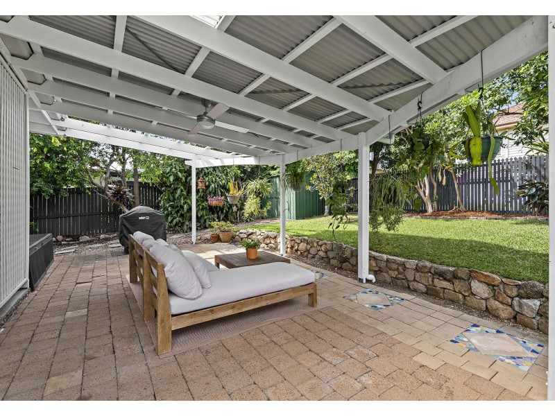 4 Orcades Road, Yeronga QLD 4104