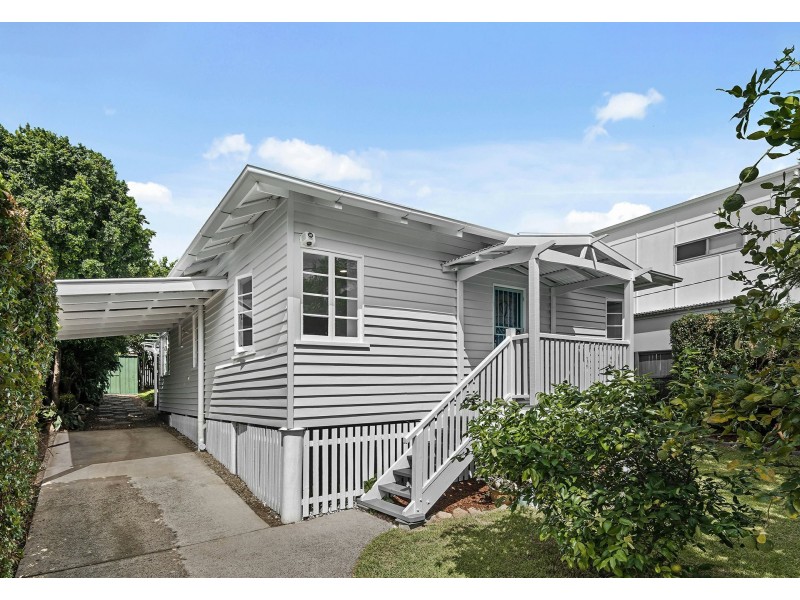 4 Orcades Road, Yeronga QLD 4104