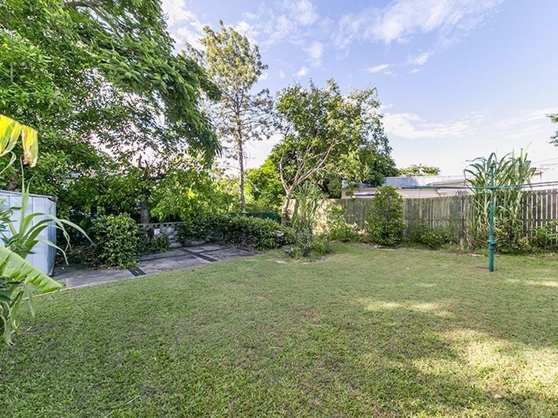 3 Orama Road, Yeronga QLD 4104