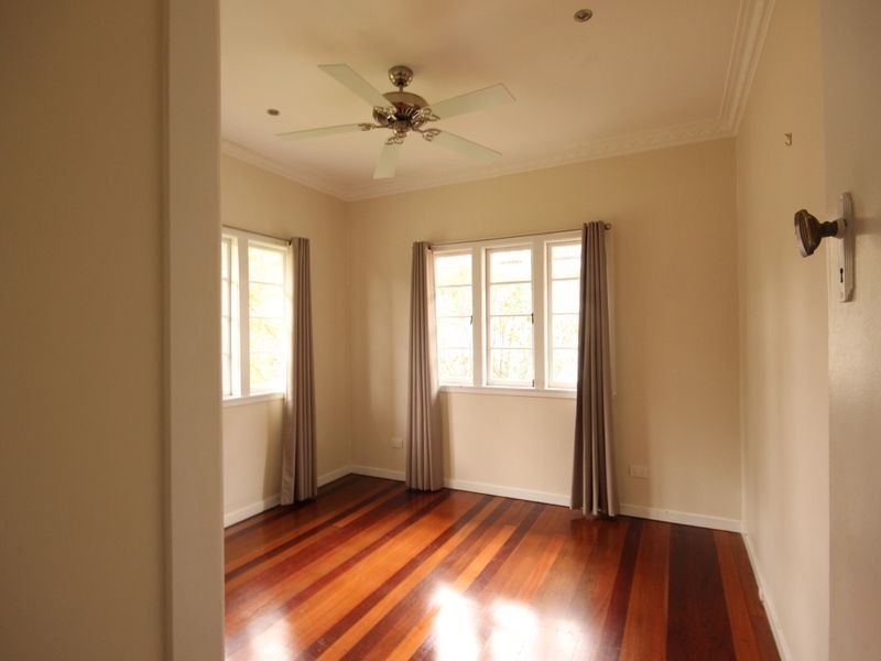 7 Albemarle Street, Yeerongpilly QLD 4105