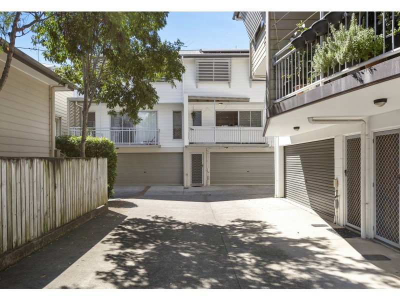 4/8 Eric Road, Holland Park QLD 4121