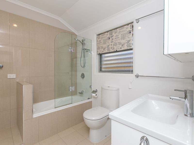 15 Fanny Street, Annerley QLD 4103
