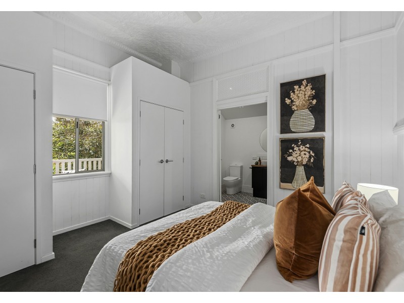 2/68 Lagonda Street, Annerley QLD 4103