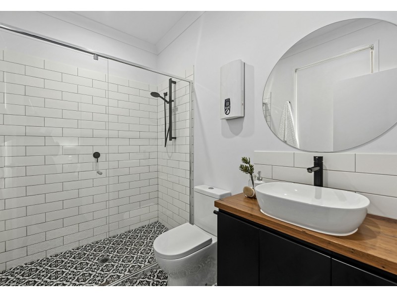 2/68 Lagonda Street, Annerley QLD 4103