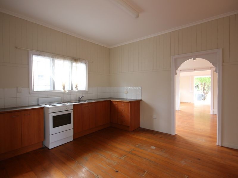 18 Beaudesert Road, Moorooka QLD 4105