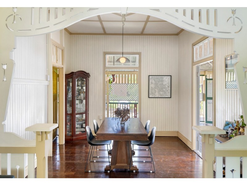50 Victoria Street, Fairfield QLD 4103