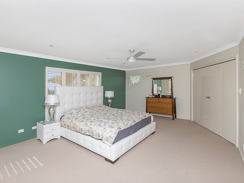 11 Riverview Place, Yeronga QLD 4104