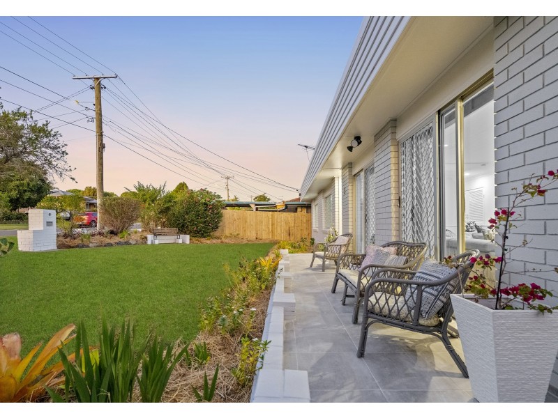 5 Pine Drive, Woodridge QLD 4114