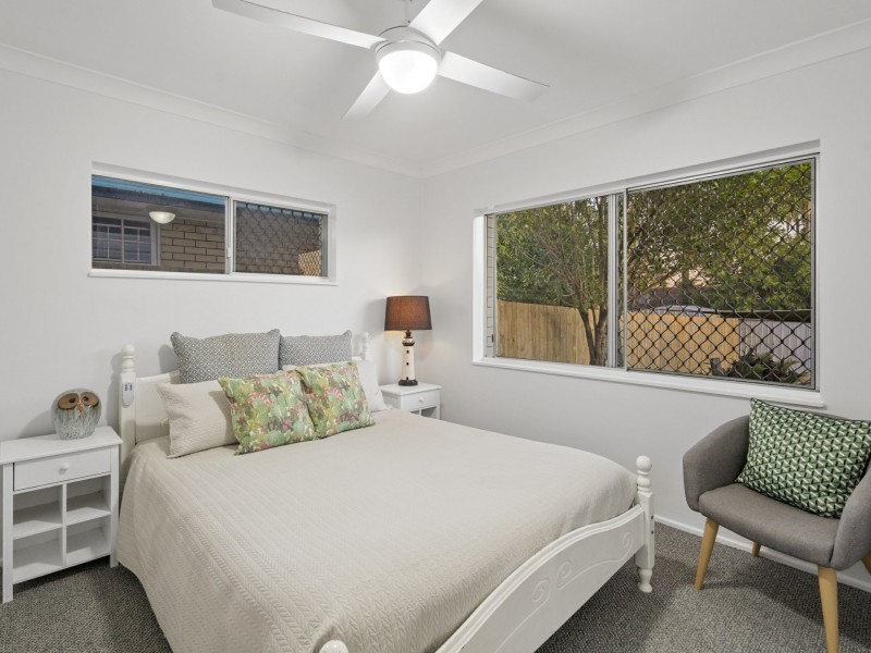 5 Pine Drive, Woodridge QLD 4114