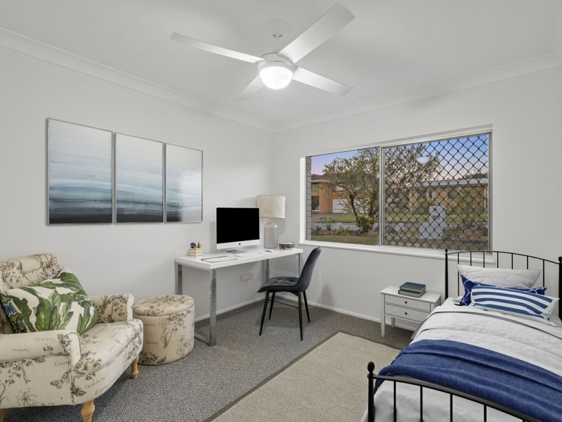 5 Pine Drive, Woodridge QLD 4114