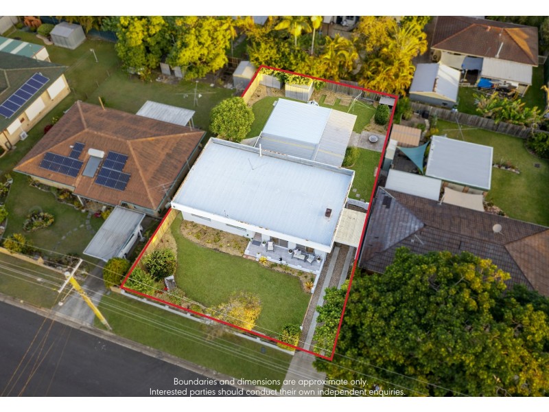 5 Pine Drive, Woodridge QLD 4114