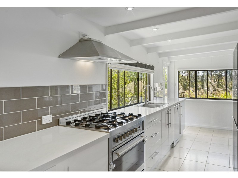 9 Lily Avenue, Yeronga QLD 4104