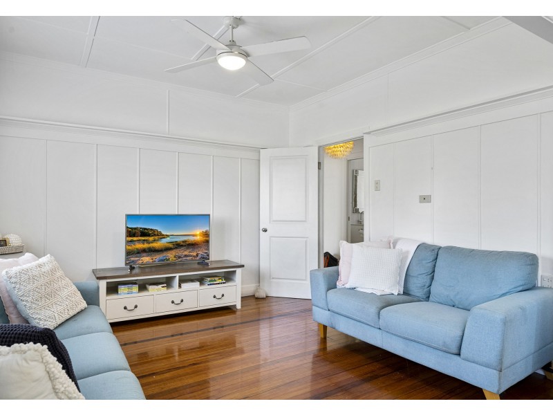 9 Lily Avenue, Yeronga QLD 4104