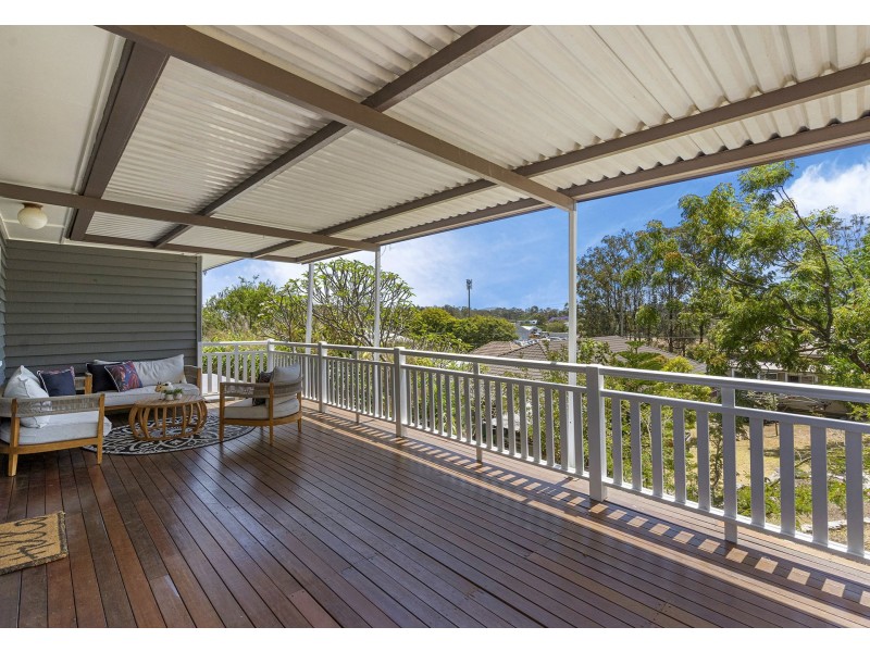 9 Lily Avenue, Yeronga QLD 4104