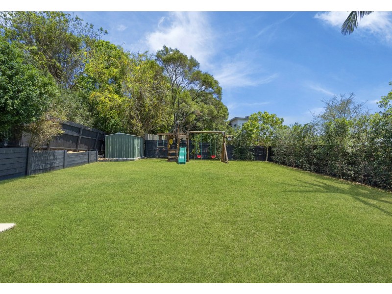 9 Lily Avenue, Yeronga QLD 4104