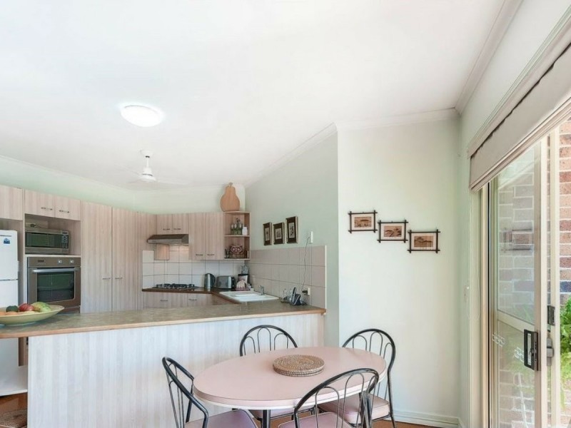 1/32 Asbhy Street, Fairfield QLD 4103