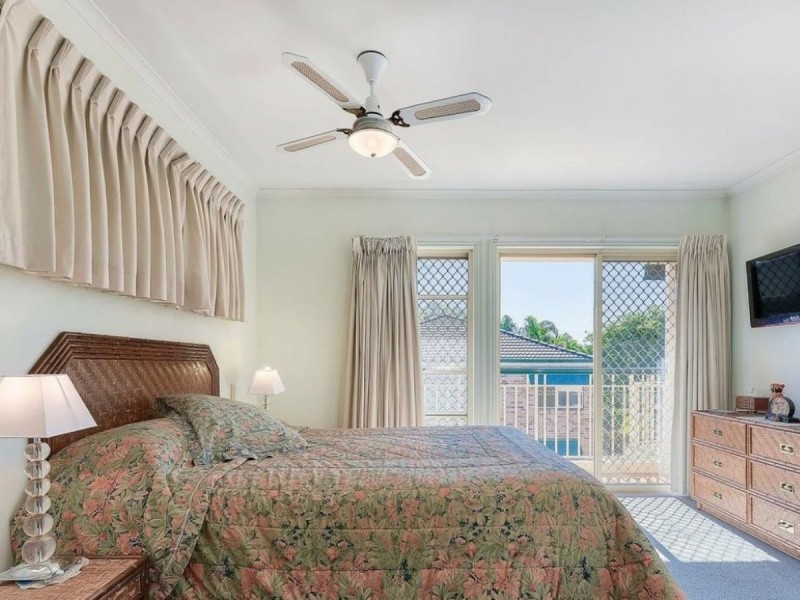 1/32 Asbhy Street, Fairfield QLD 4103