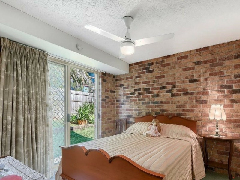 1/32 Asbhy Street, Fairfield QLD 4103