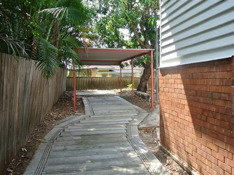 Yeronga QLD 4104