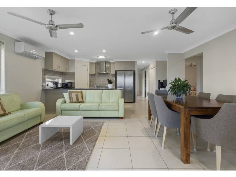 1 Mantis Crescent, Caloundra West QLD 4551