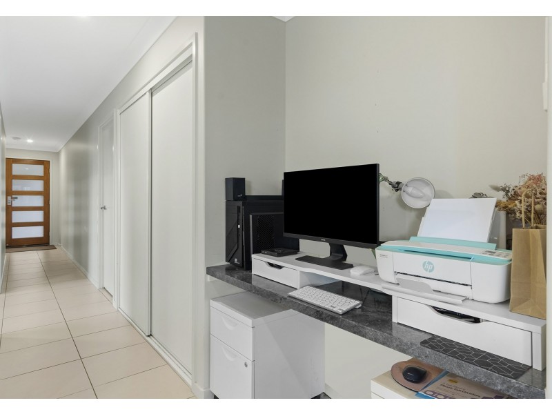 1 Mantis Crescent, Caloundra West QLD 4551
