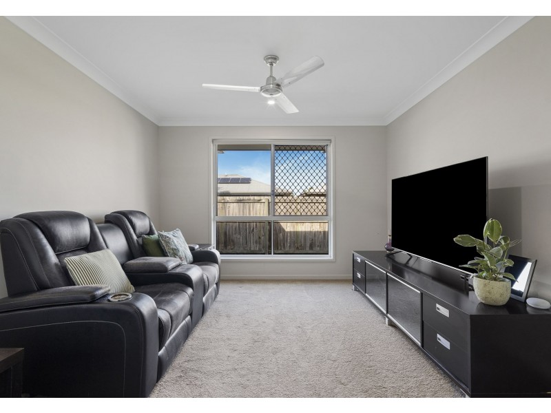 1 Mantis Crescent, Caloundra West QLD 4551