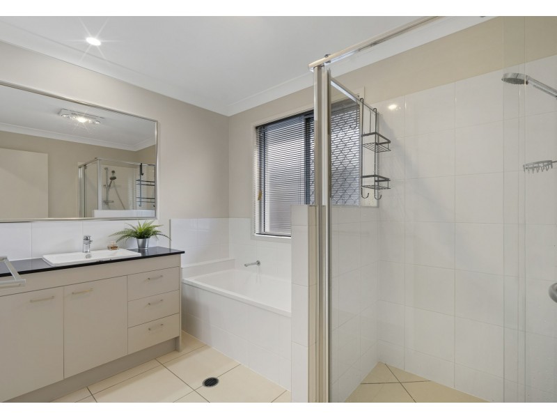 1 Mantis Crescent, Caloundra West QLD 4551