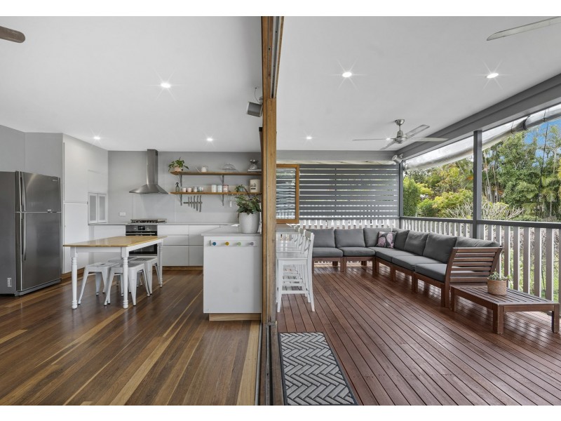 16 John Bright Street, Moorooka QLD 4105