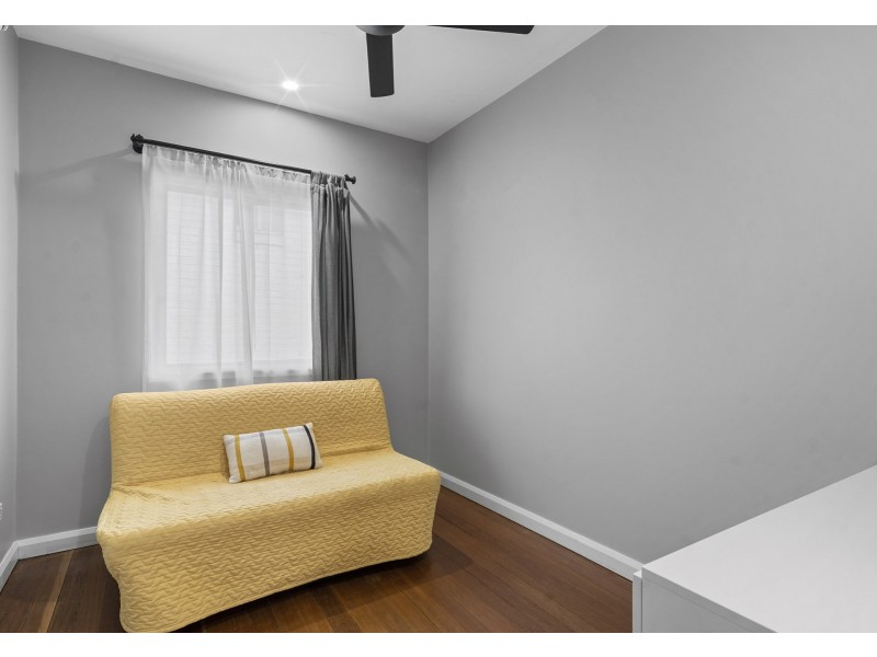 16 John Bright Street, Moorooka QLD 4105