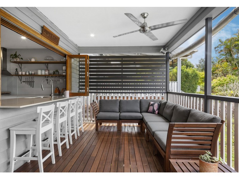 16 John Bright Street, Moorooka QLD 4105