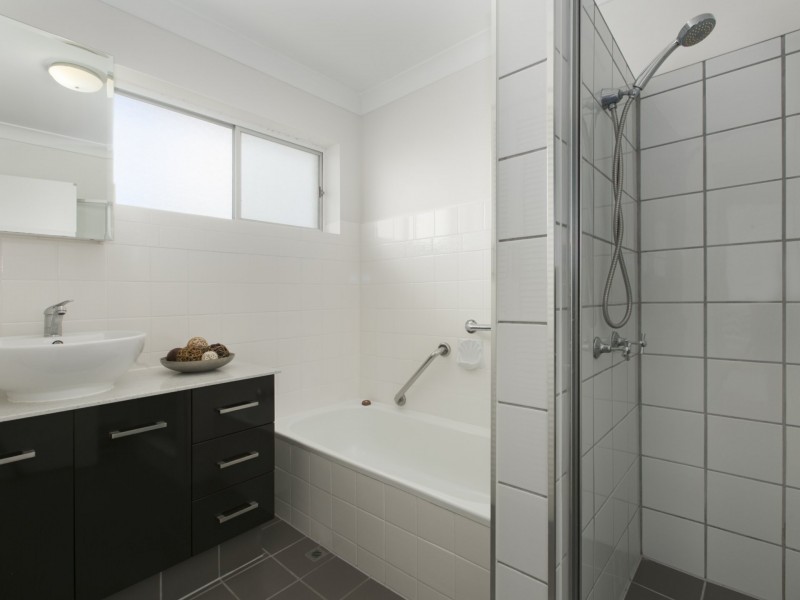 6/8 Wilton Terrace, Yeronga QLD 4104