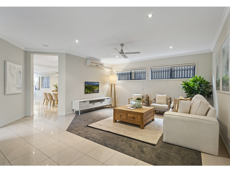 68 Dunrod Street, Holland Park West QLD 4121