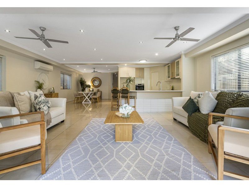 68 Dunrod Street, Holland Park West QLD 4121