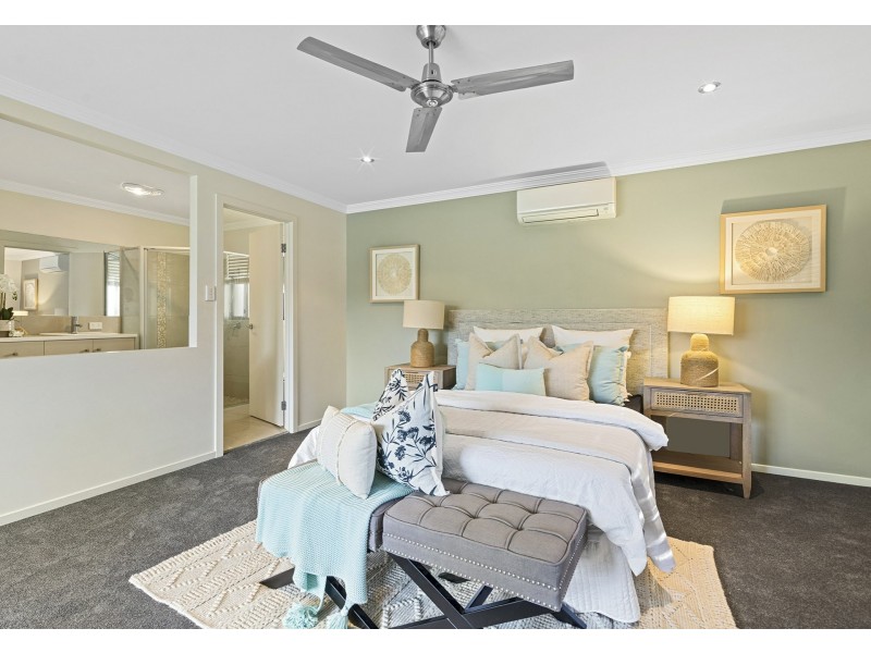 68 Dunrod Street, Holland Park West QLD 4121