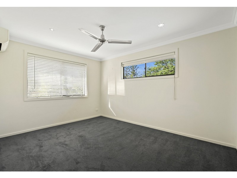 68 Dunrod Street, Holland Park West QLD 4121