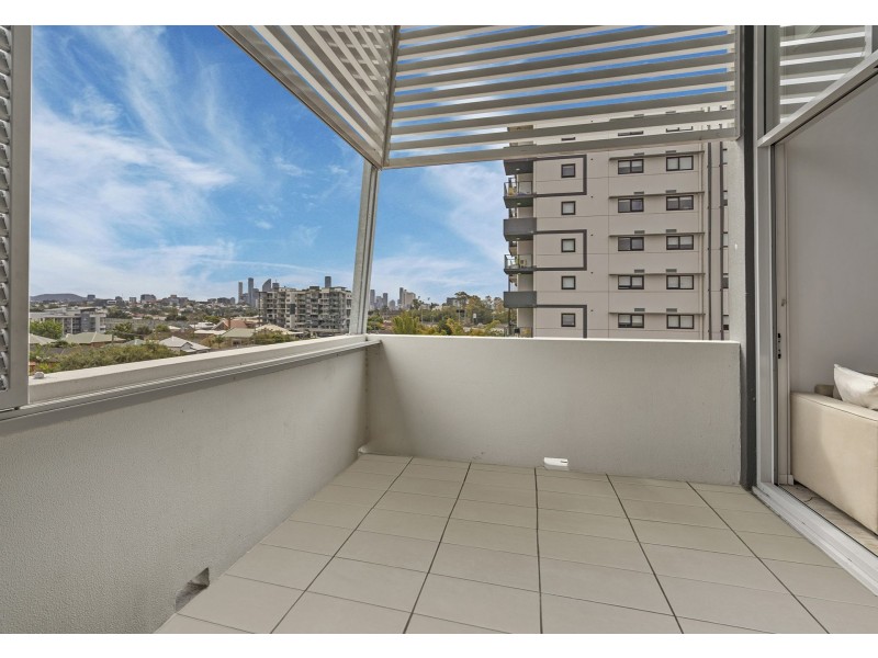 54/25-29 Regent Street, Woolloongabba QLD 4102