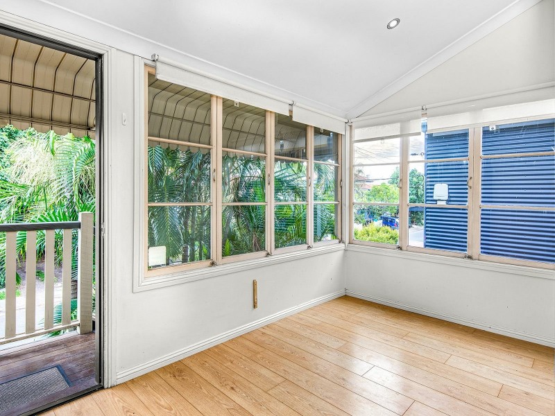 16 Flower Street, Woolloongabba QLD 4102