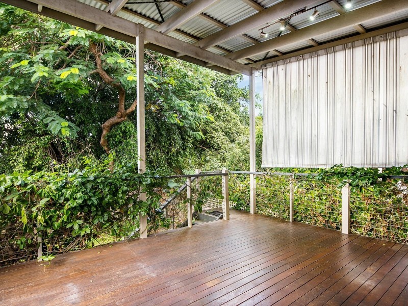 16 Flower Street, Woolloongabba QLD 4102