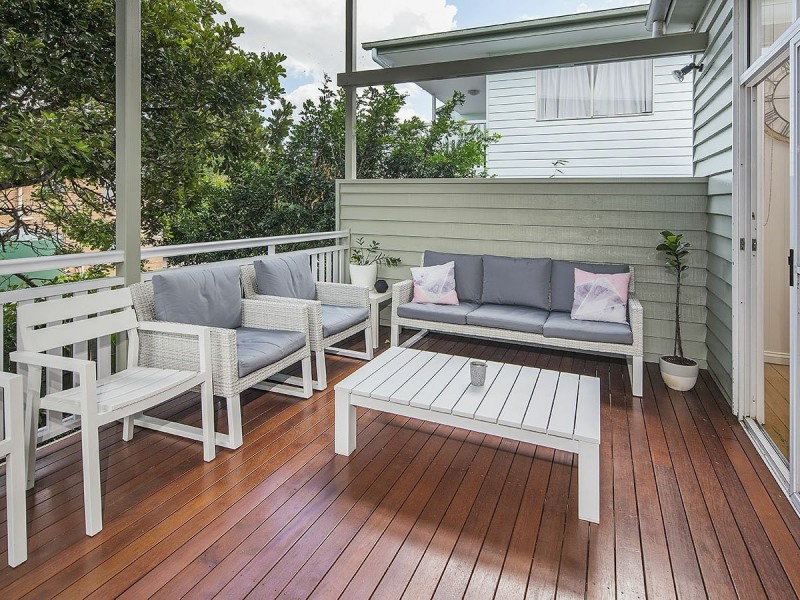 17 Glena Street, Fairfield QLD 4103