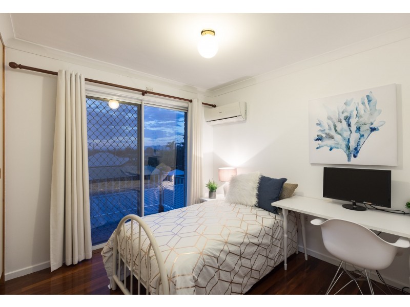 13 Crichton Street, Yeerongpilly QLD 4105